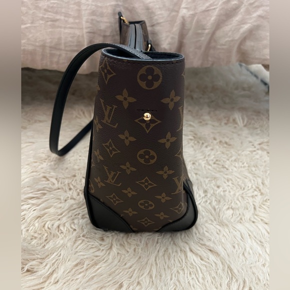 Louis Vuitton Phenix MM monogram purse- AUTHENTIC - Picture 3 of 12